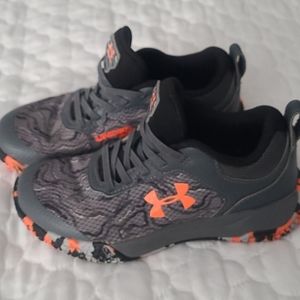 Boys Under Armour sneakers